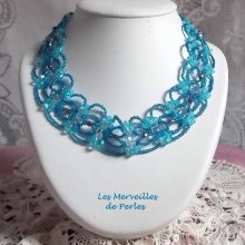 Collier Syracuse  avec des facettes, des rocailles et des toupies en cristal de Swarovski